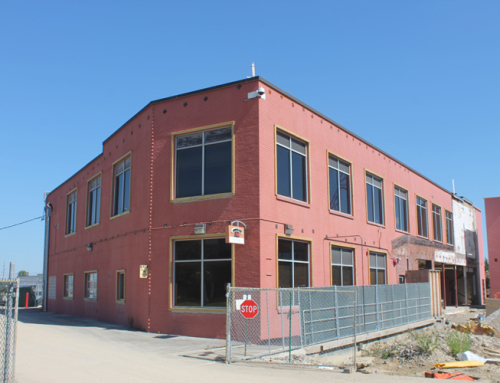Smucker’s Plant Facade